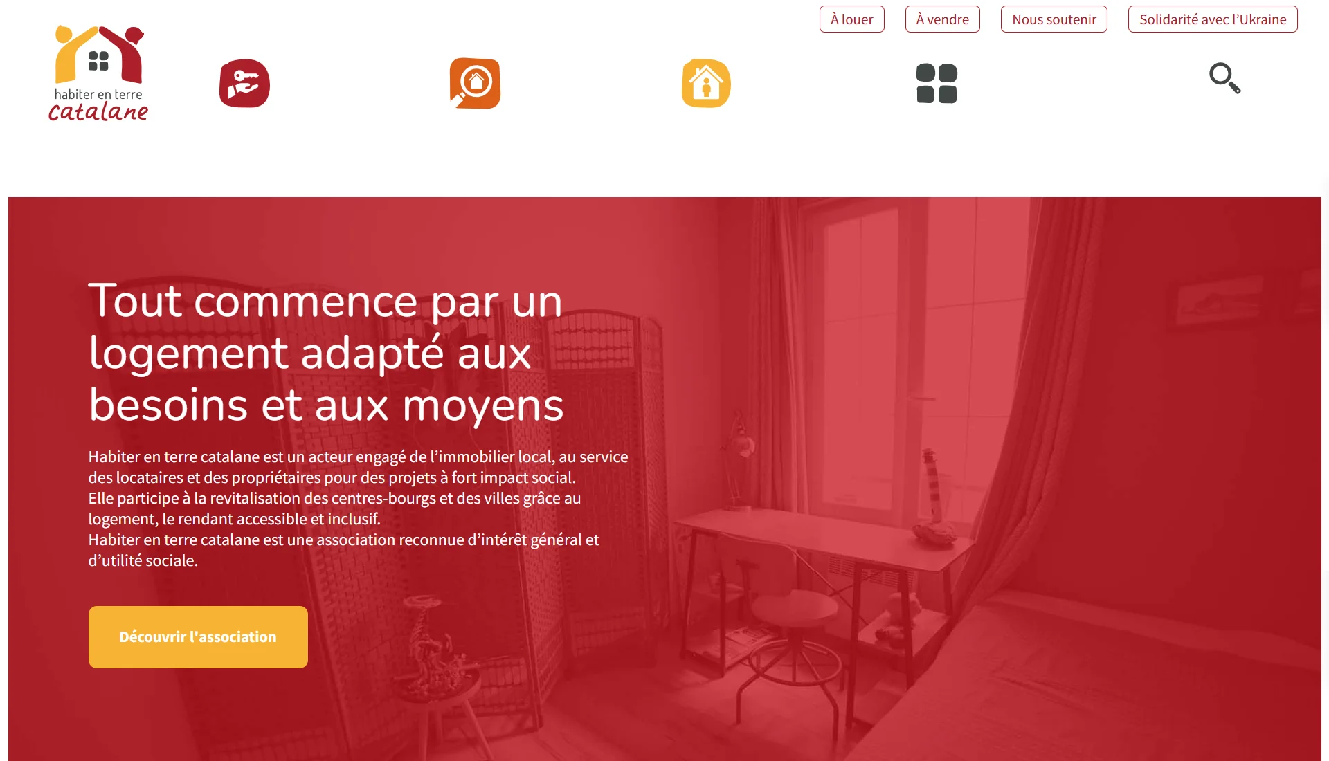 Page d'accueil du site Habiter en terre catalane, avec le bandeau d'introduction et le bouton d'appel à l'action