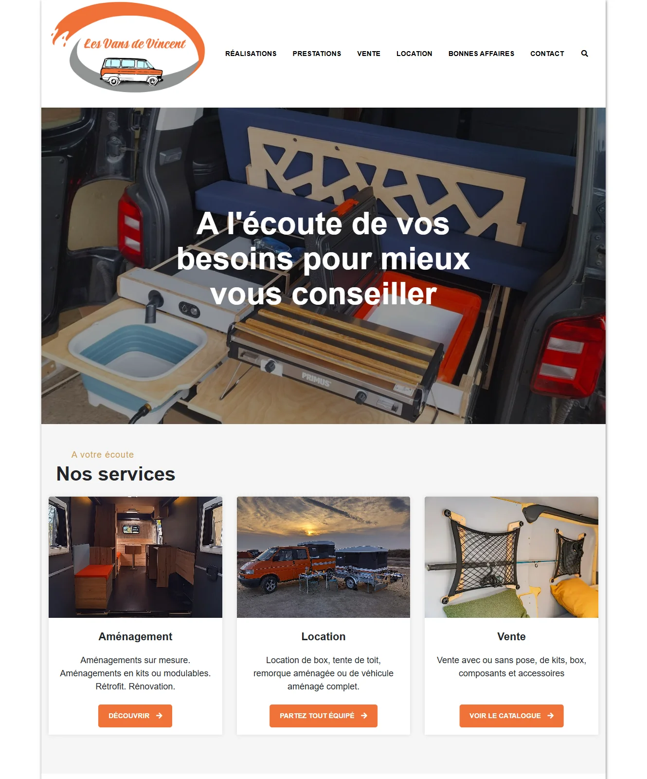 Page d'accueil du site Les Vans de Vincent, avec bannière d'ouverture, les trois familles de services (aménagement, location, vente) et un aperçu des dernières réalisations